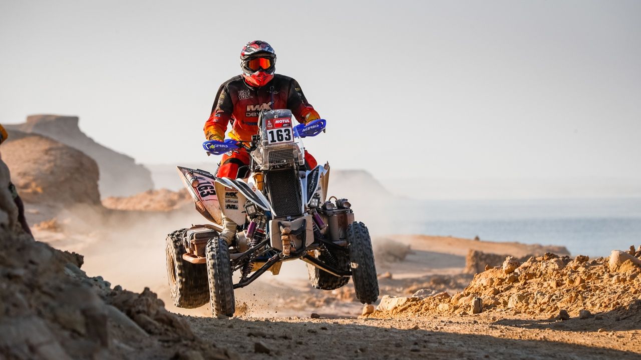 Brabec gana la décima etapa y pelea por el Dakar tras la caída de Cornejo