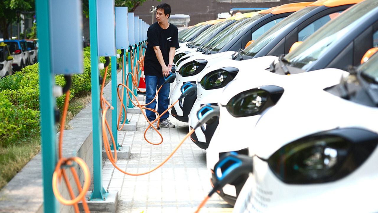 China reducirá los subsidios a coches eléctricos en 2021