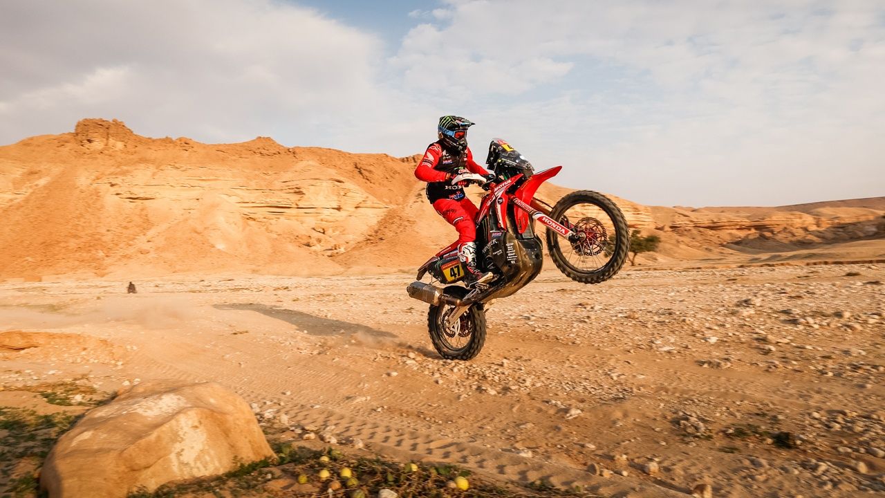 Honda y Peterhansel ponen el Dakar a su favor en la novena etapa