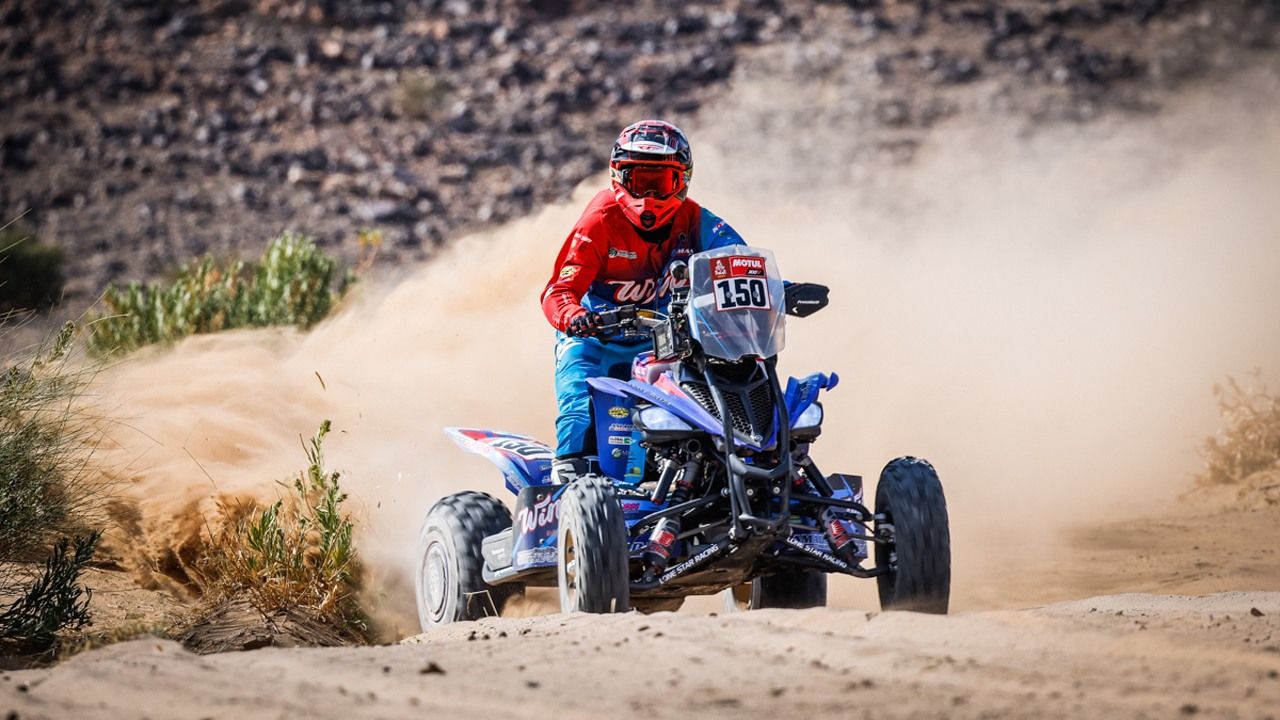 Kevin Benavides conquista la quinta etapa del Dakar tras sufrir una caída