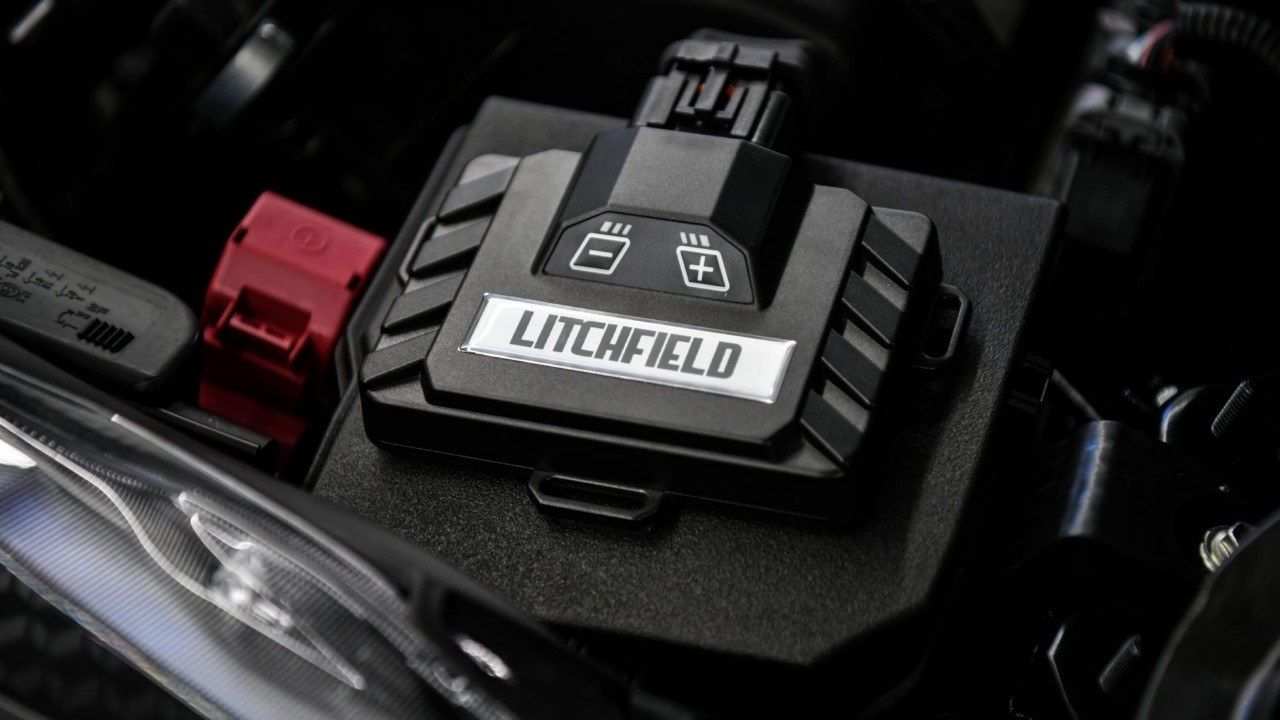 Detalle de la ECU de Litchfield para el Toyota GR Yaris