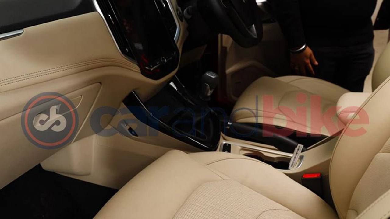 MG Hector 2021 - foto espía interior