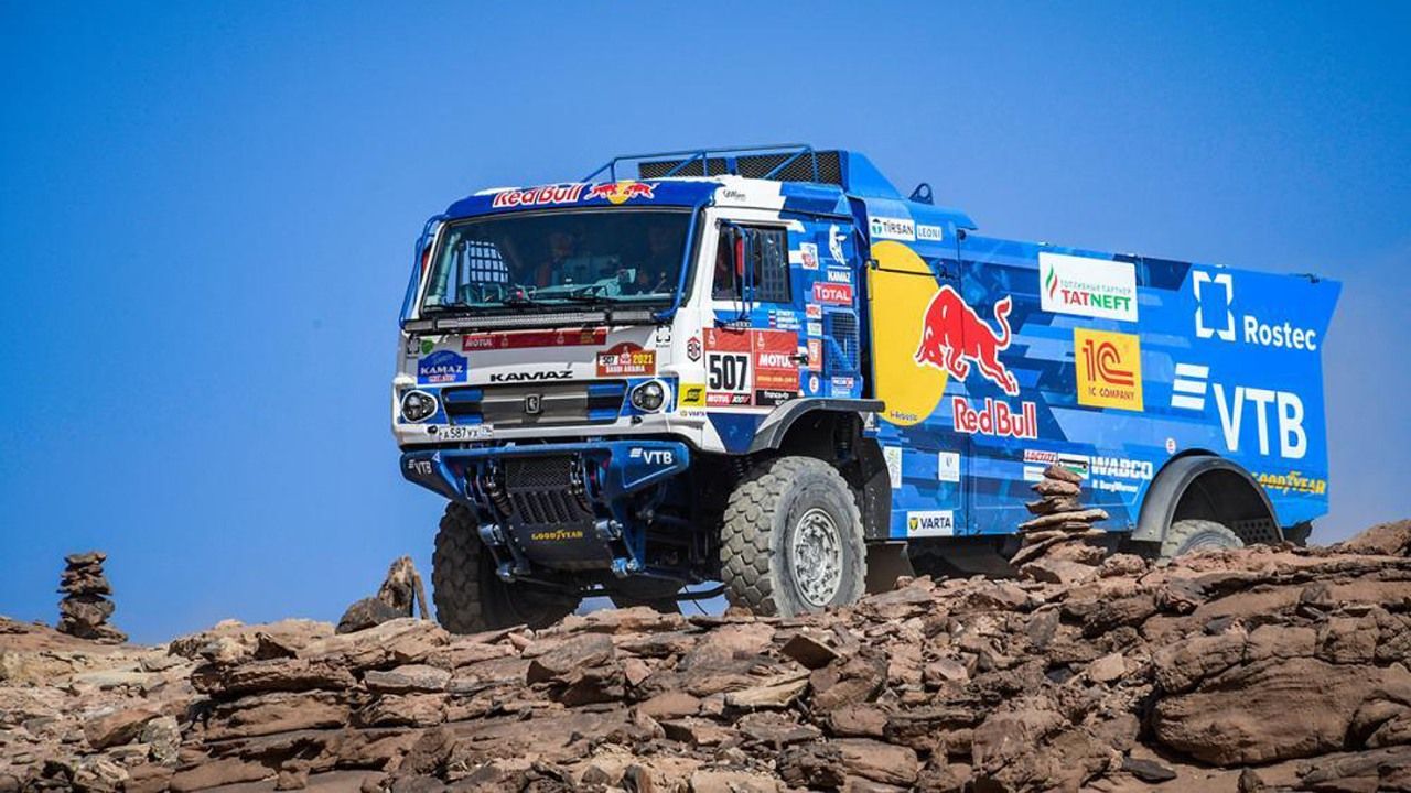 Nasser Al-Attiyah conquista su tercer triunfo consecutivo de etapa