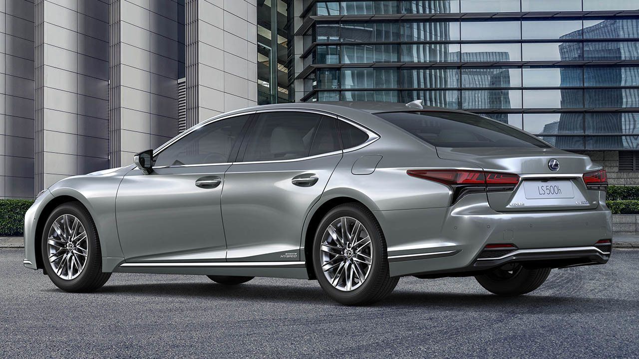 Lexus LS 500h 2021 - posterior