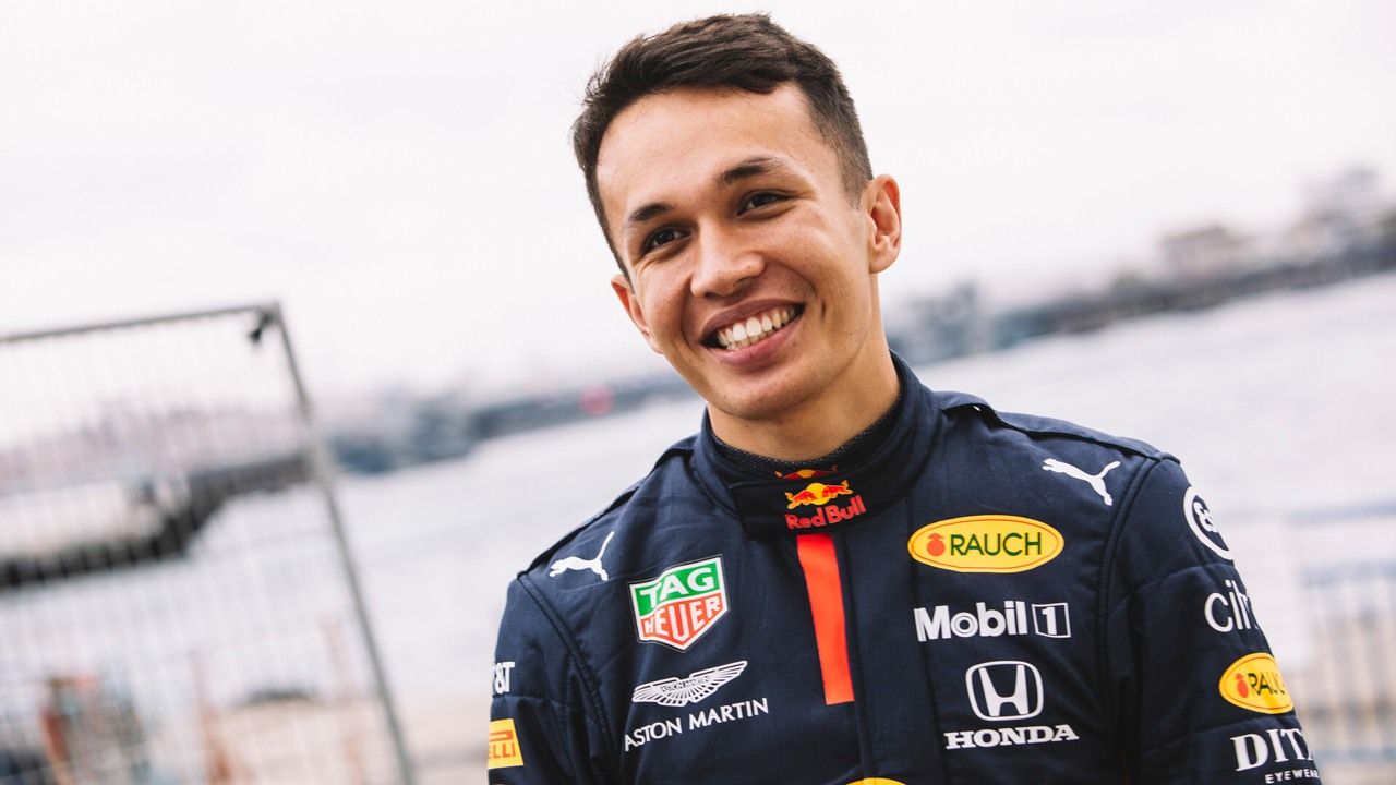 Red Bull da la sorpresa y manda a Alex Albon al DTM junto a Liam Lawson