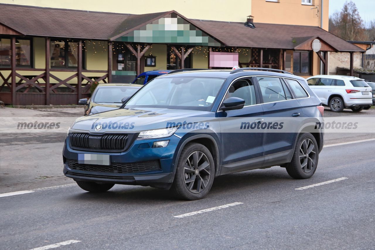 Foto espía Skoda Kodiaq Facelift 2021 - exterior