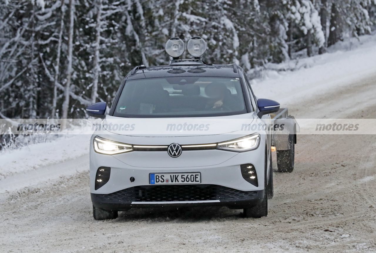 El Volkswagen ID.4 GTX 2022 debuta en fotos espía, la versión más deportiva en cambio