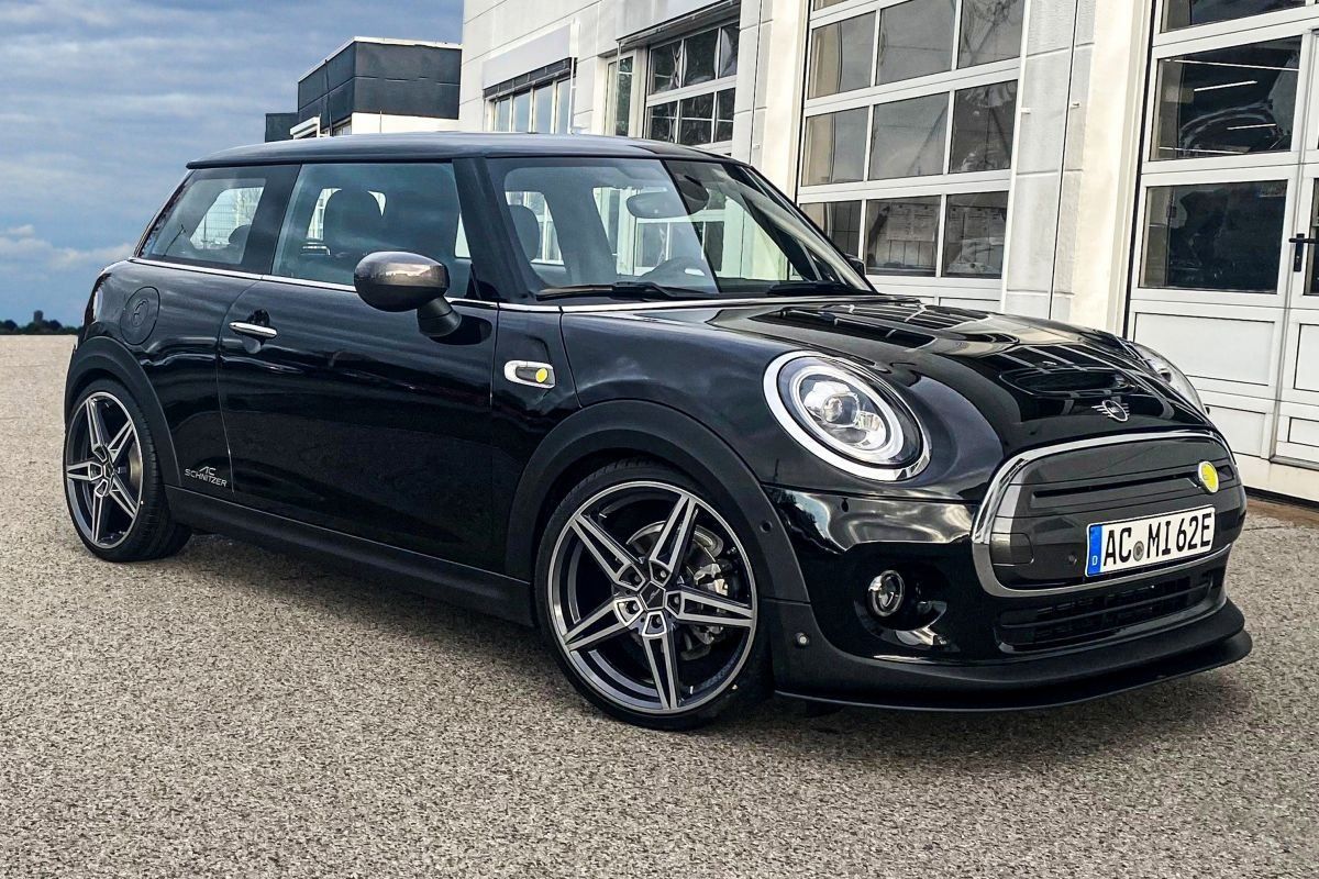 AC Schnitzer aporta un plus de deportividad al MINI Cooper SE