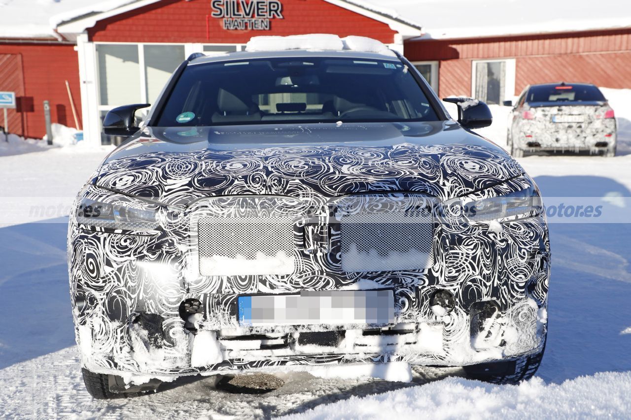 Nuevas fotos del BMW X4 LCI 2022 muestran su interior e interesantes detalles