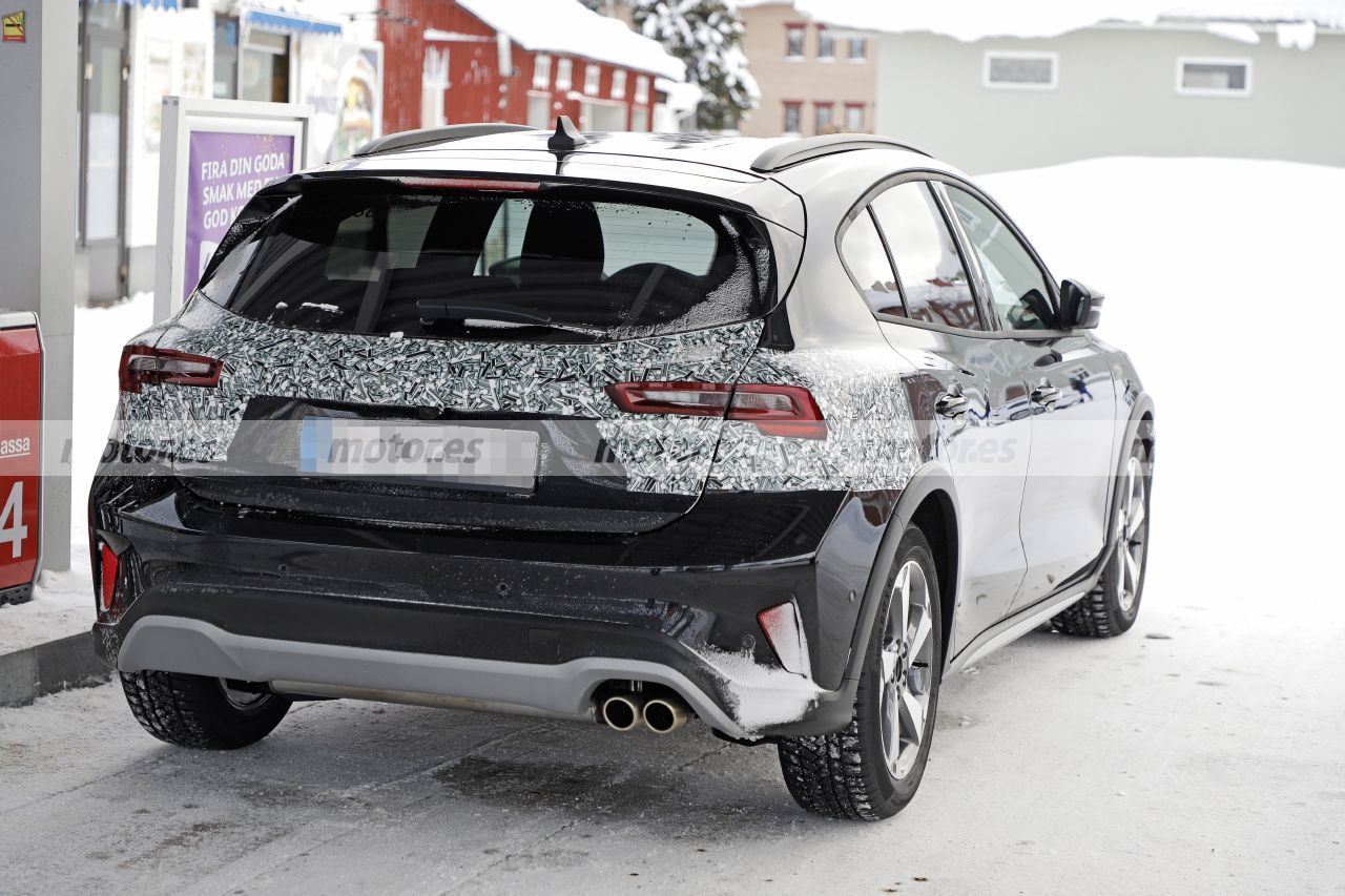 Foto espía Ford Focus Active Facelift 2022 - exterior