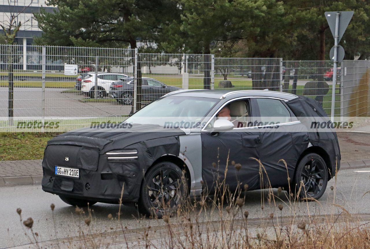 Foto espía Genesis G70 Electrified 2022 - exterior