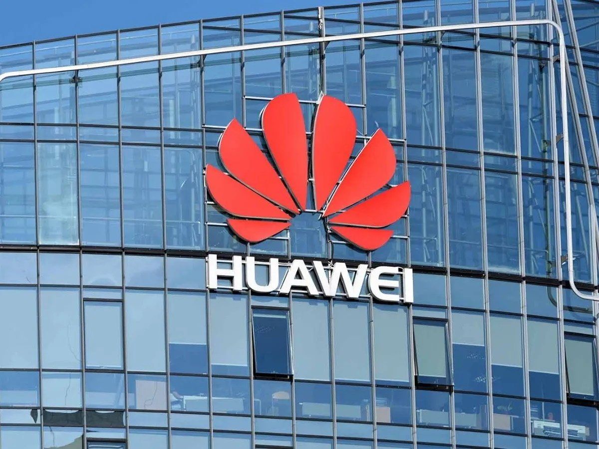 ¿Huawei fabricando coches eléctricos? Un informe dice que sí, aunque la compañía lo niega