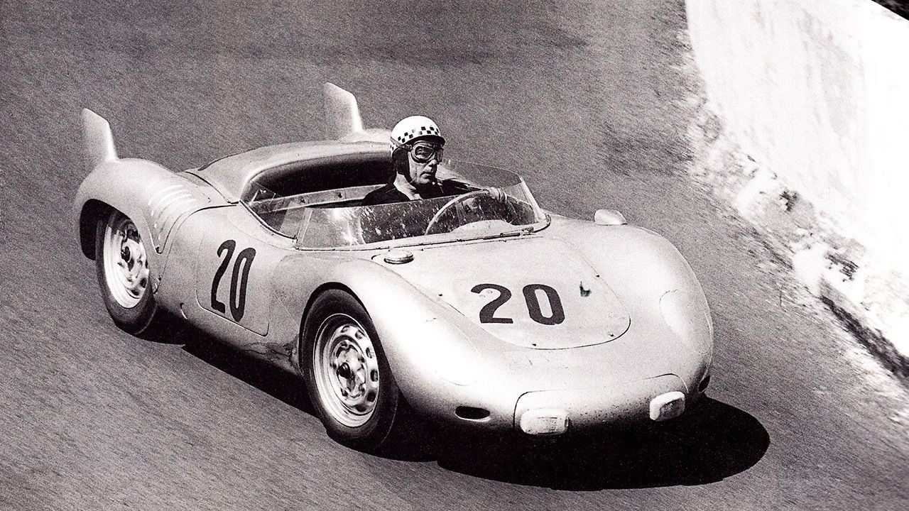 Jean Behra con el Porsche 718 RSK