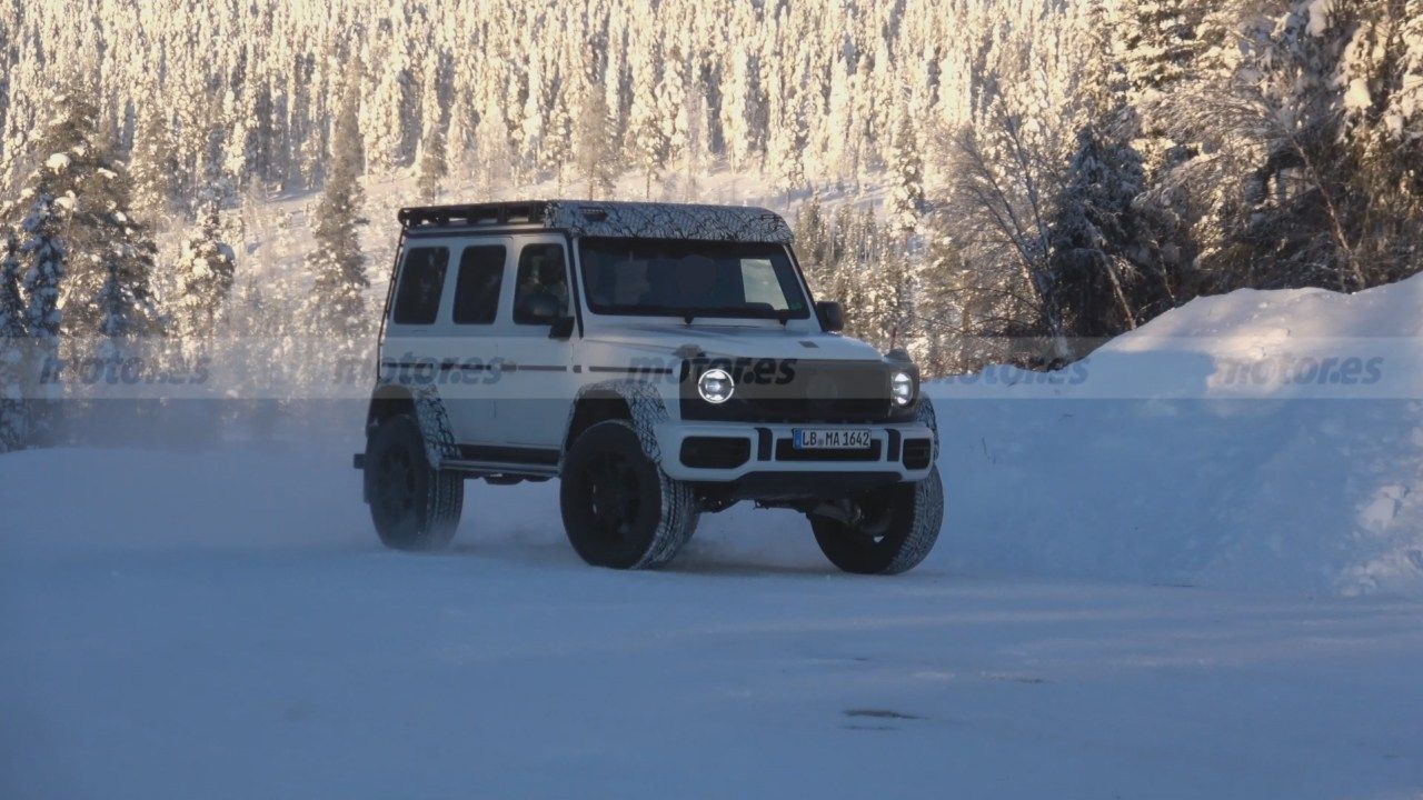 El nuevo Mercedes-AMG G 63 4MATIC 4x4² 2021 demuestra sus dotes en este vídeo espía