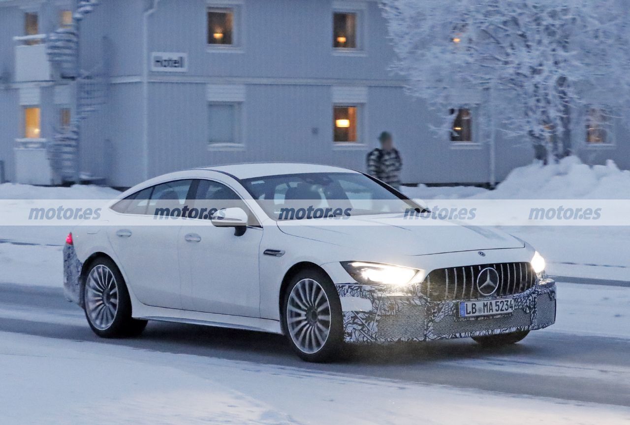 Foto espía Mercedes-AMG GT 73 e 4MATIC Berlina 2021 - exterior