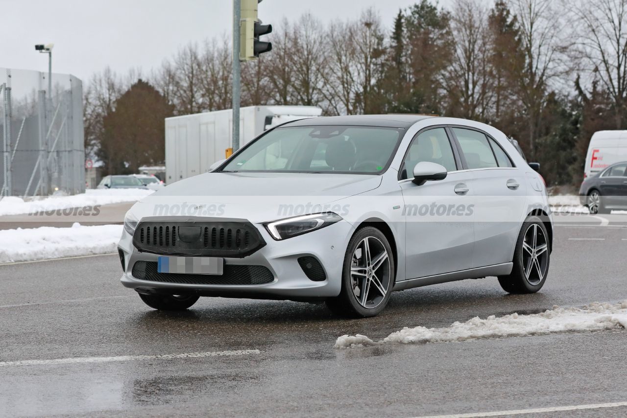 Foto espía Mercedes Clase A Facelift 2022 - exterior