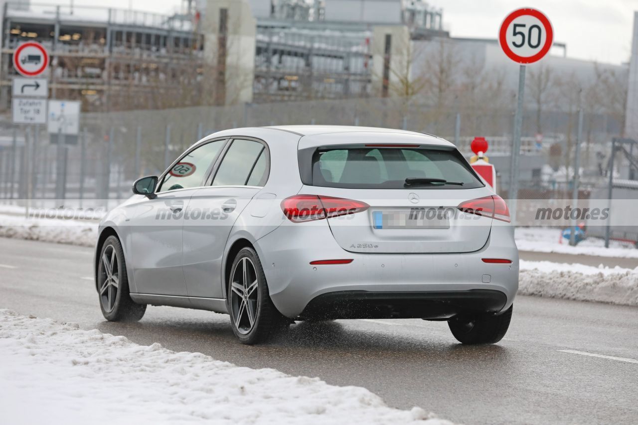 Foto espía Mercedes Clase A Facelift 2022 - exterior