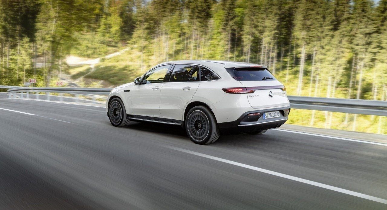 Foto Mercedes EQC AMG Line 2021 - exterior