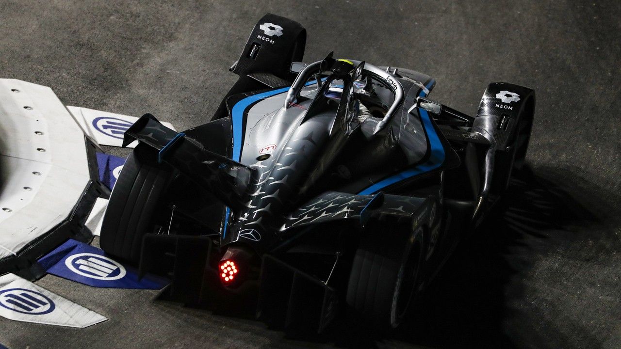 Nyck de Vries y Mercedes logran la primera pole del ePrix de Ad-Diriyah