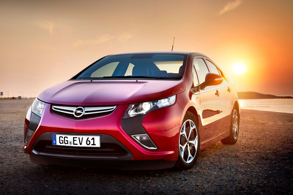 Opel Ampera, el coche eléctrico que llegó muy pronto