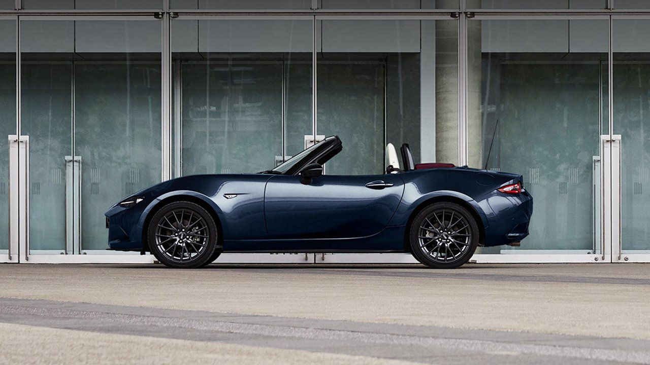 Mazda MX-5 Blue&Red