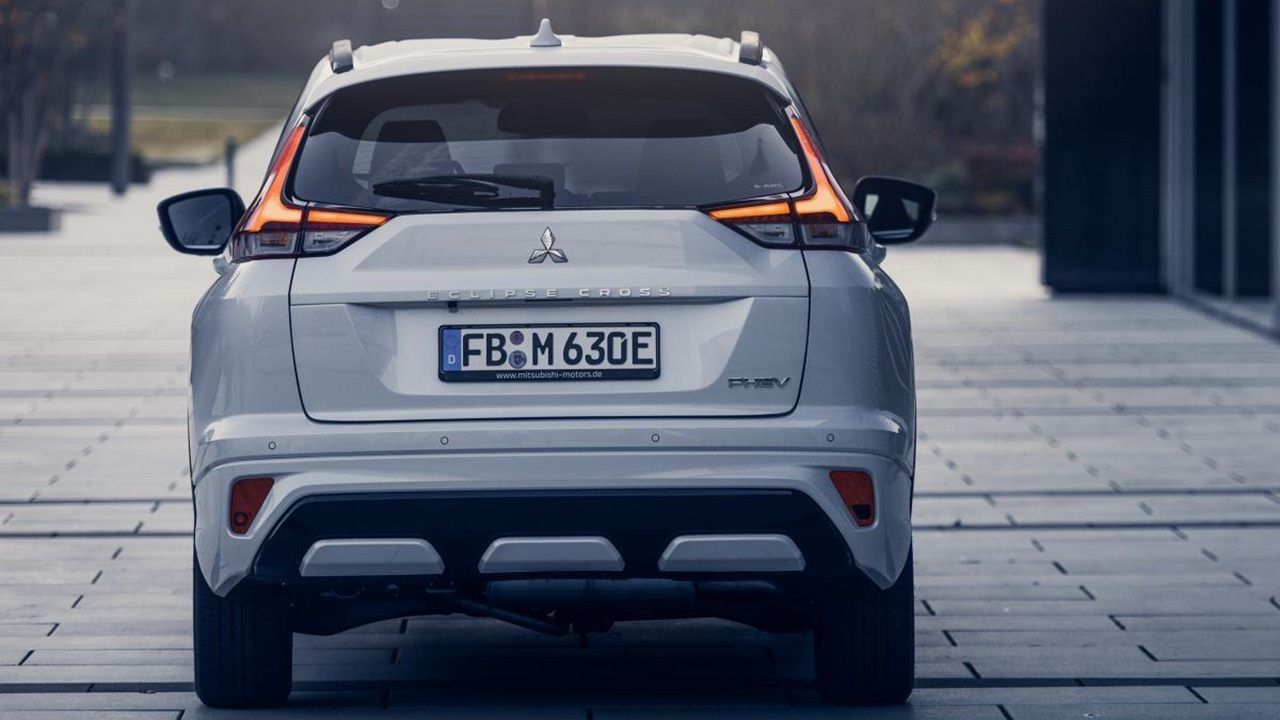 Mitsubishi Eclipse Cross PHEV - posterior