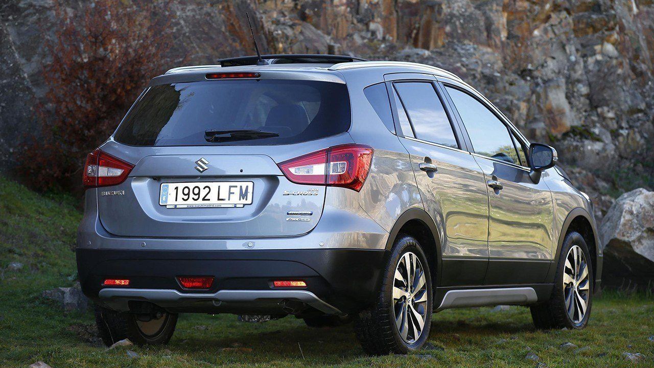 Suzuki S-Cross 2021 - posterior