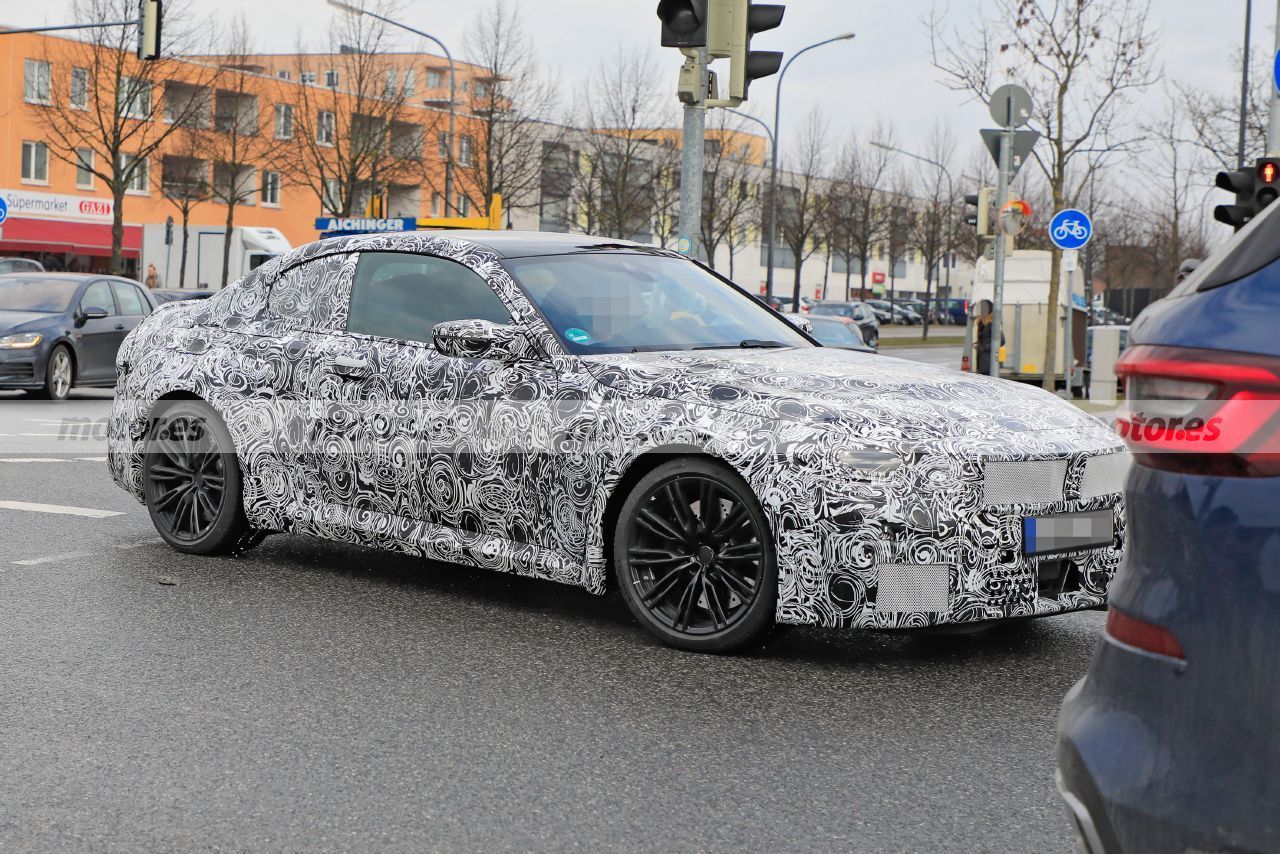 Foto espía BMW M2 Coupé 2023 - exterior