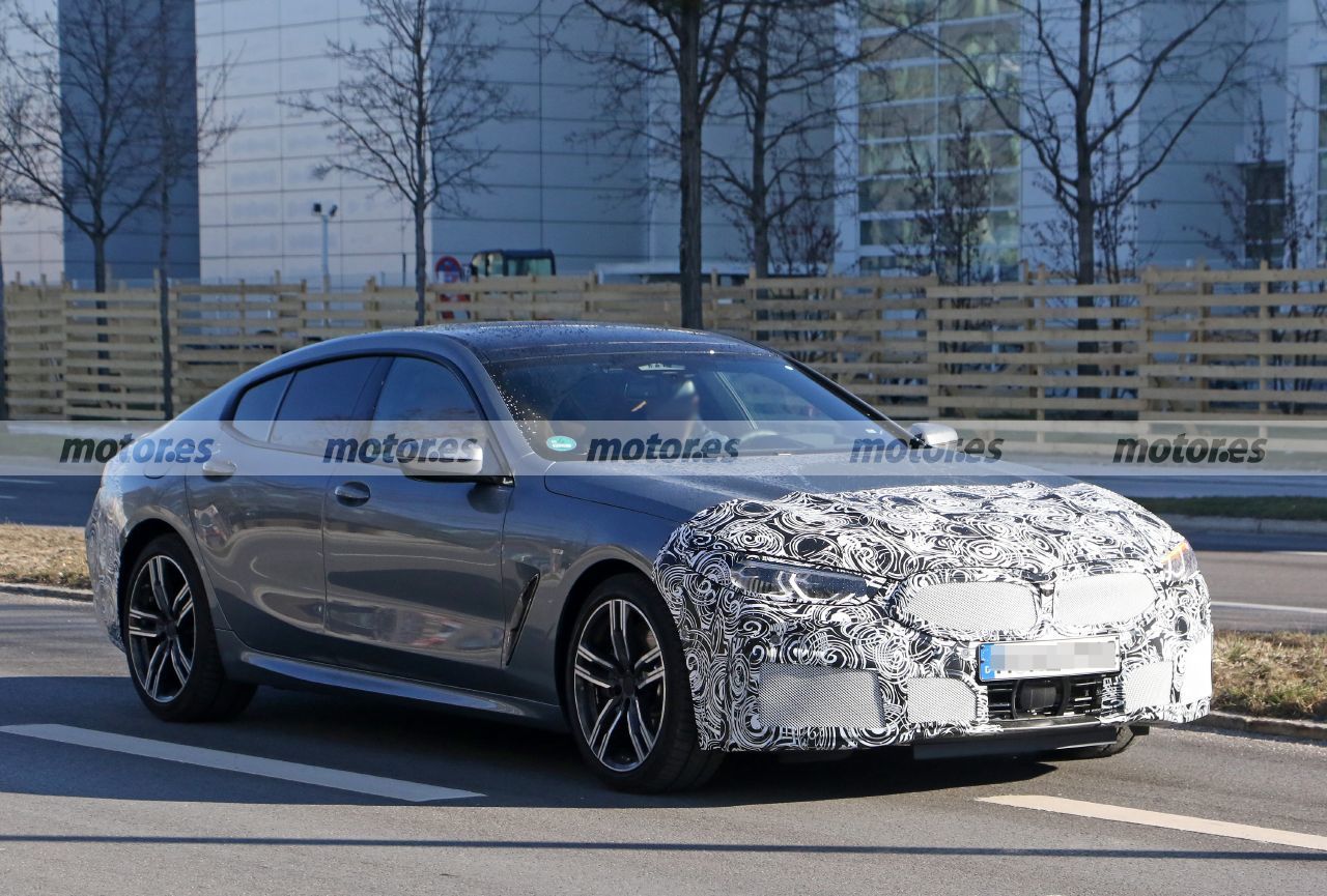 Foto espía BMW Serie 8 Gran Coupé Facelift 2023 - exterior