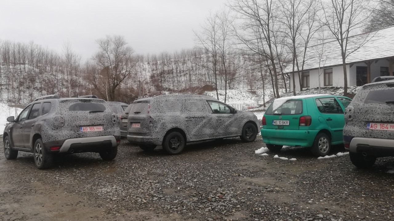 Dacia Duster 2021 - foto espía