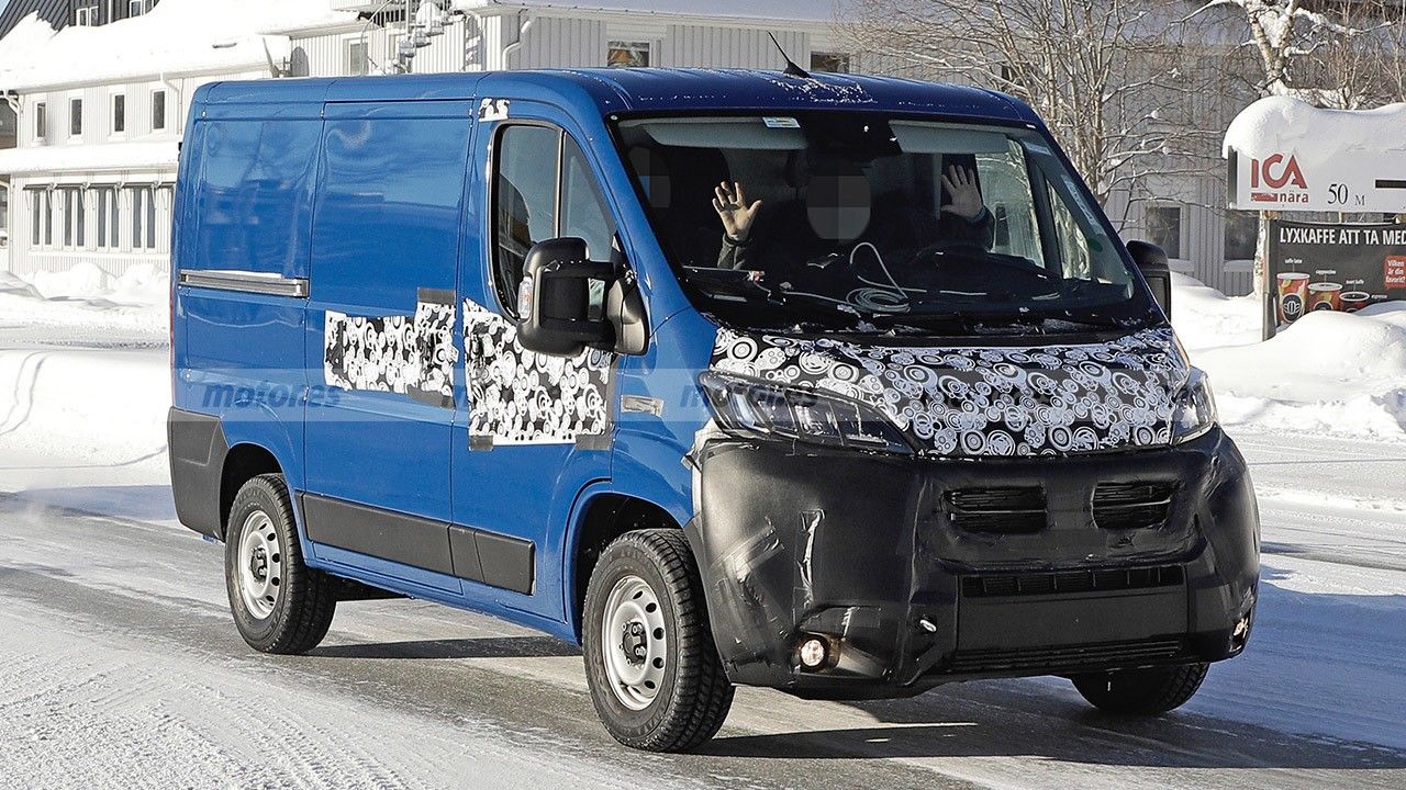 El nuevo FIAT Ducato 2022 es cazado luciendo detalles de diseño muy interesantes