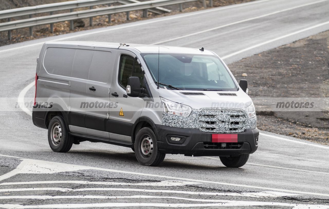 Ford E-Transit Custom 2022, fotos espía de la nueva furgoneta eléctrica americana