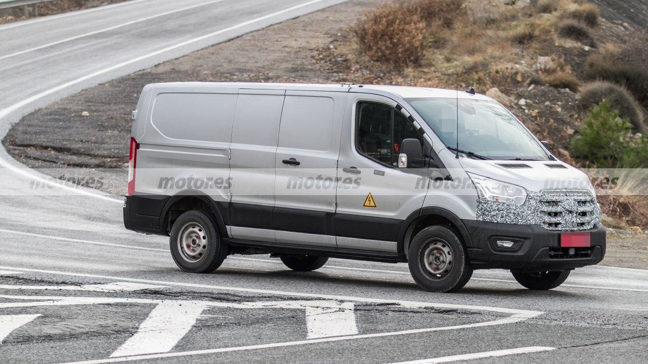 Ford E-Transit Custom 2023 - foto espía