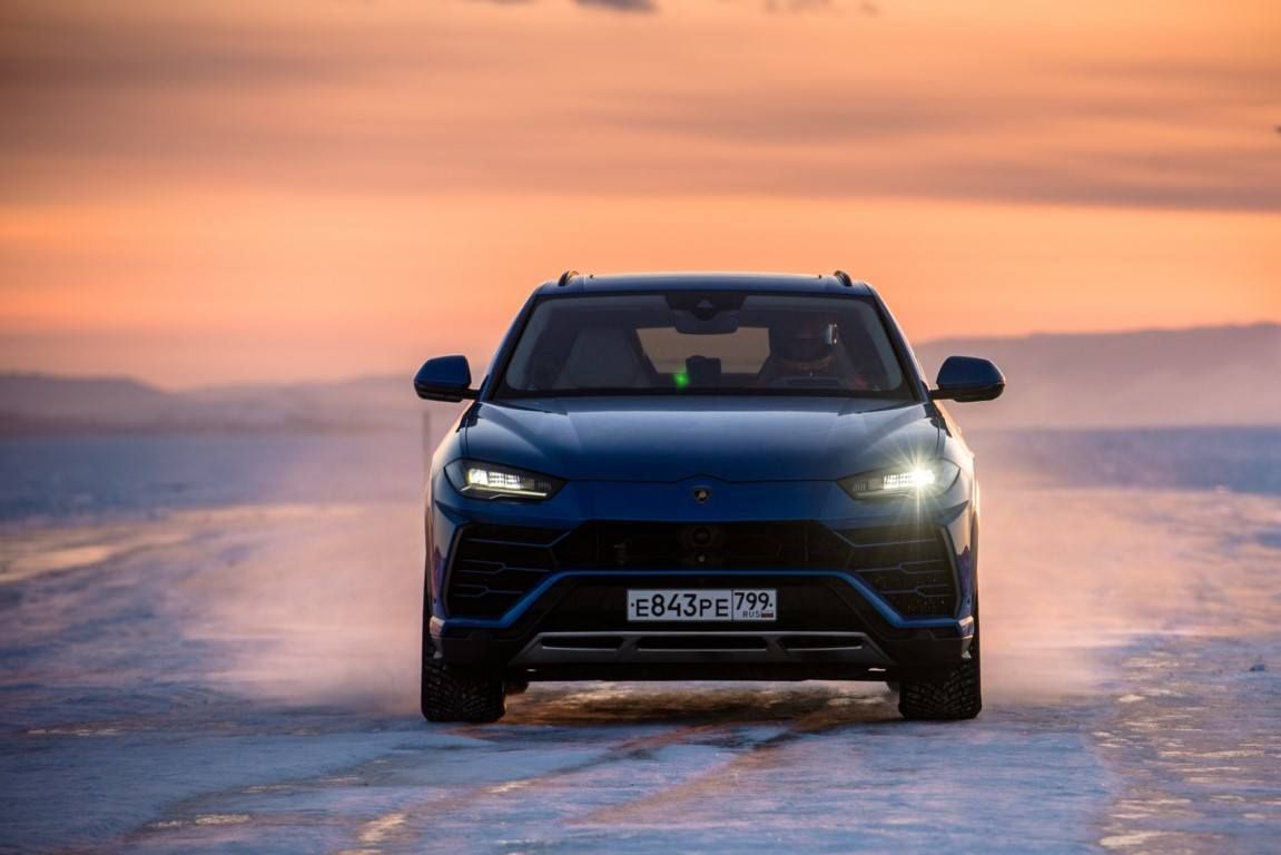 El Lamborghini Urus suma un nuevo récord de velocidad sobre el helado lago Baikal