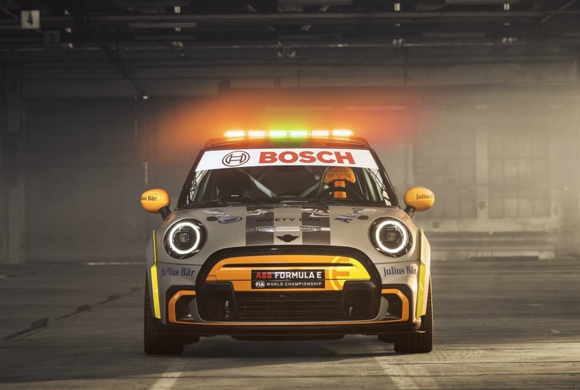 El MINI Electric Pacesetter, nuevo Safety Car de la Fórmula E y futuro JCW eléctrico