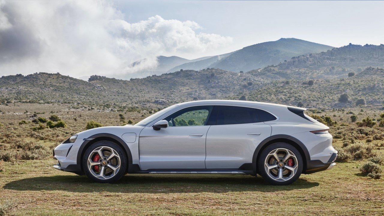 Foto Porsche Taycan Cross Turismo