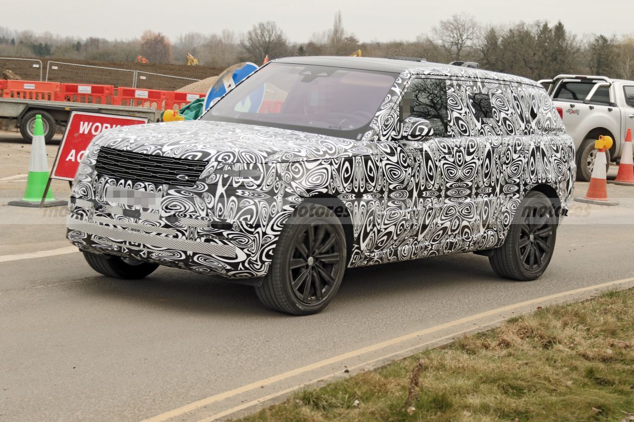 Los prototipos del Range Rover LWB 2022 pieden camuflaje en primavera