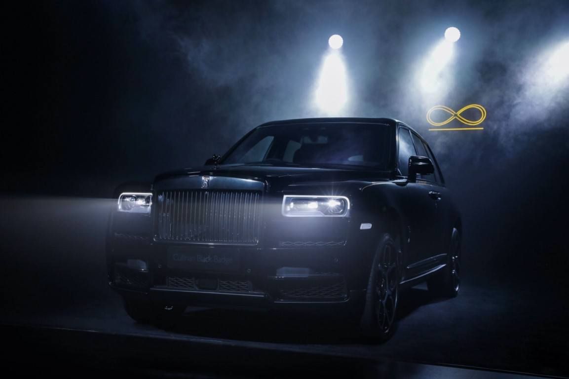 Foto Rolls-Royce Cullinan Black Badge - exterior