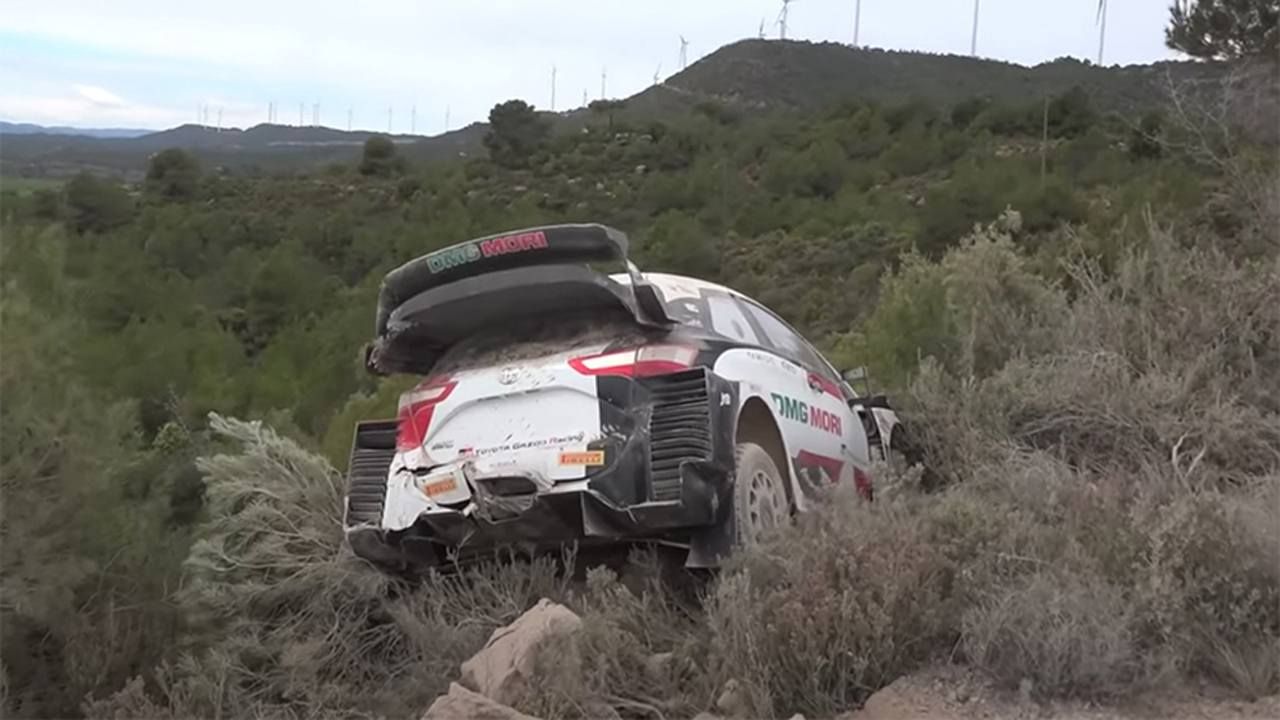 Salida de pista de Sébastien Ogier en los test de Toyota en España