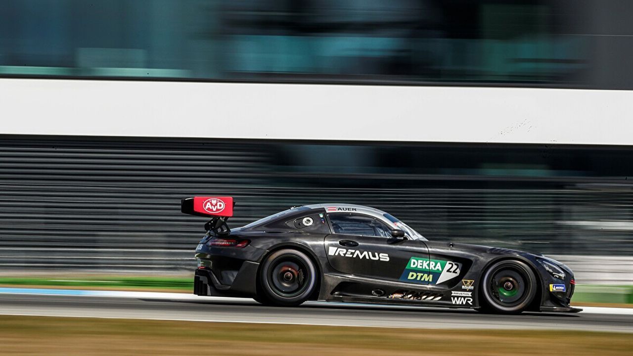 Auer y Mercedes lideran el segundo día del test DTM en Hockenheim