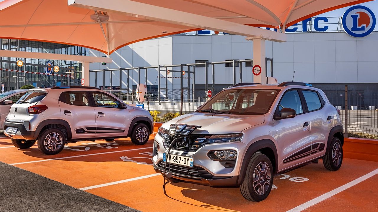 Ya es posible alquilar el nuevo Dacia Spring por 5 € al día, pero no en España