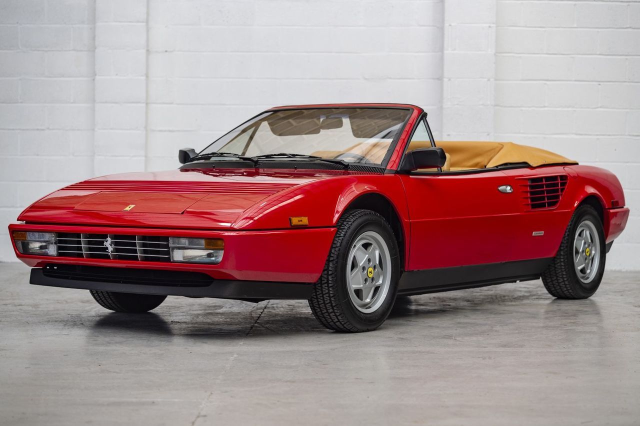 Subastado un Ferrari Mondial 3.2 Cabriolet de 1986 a estrenar