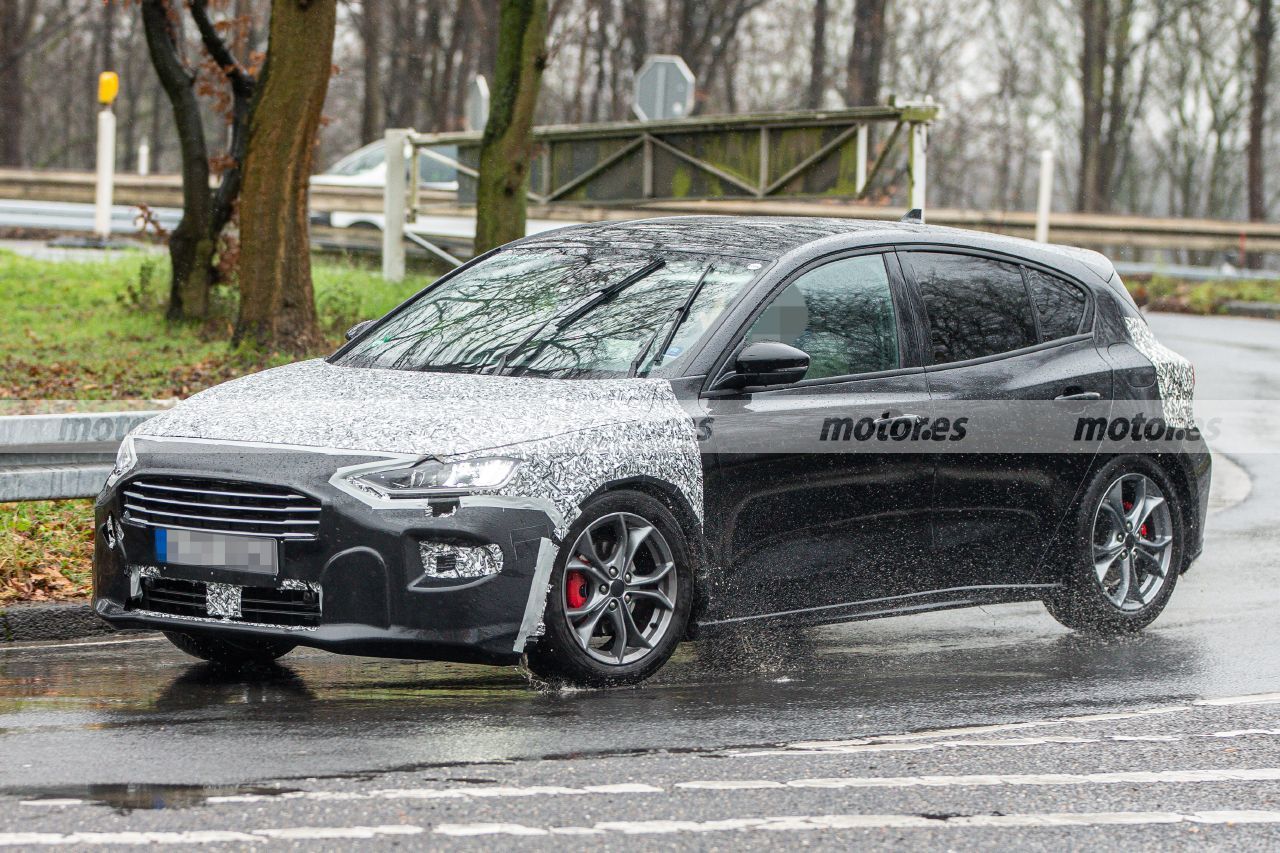 Foto espía Ford Focus Facelift 2022 - exterior