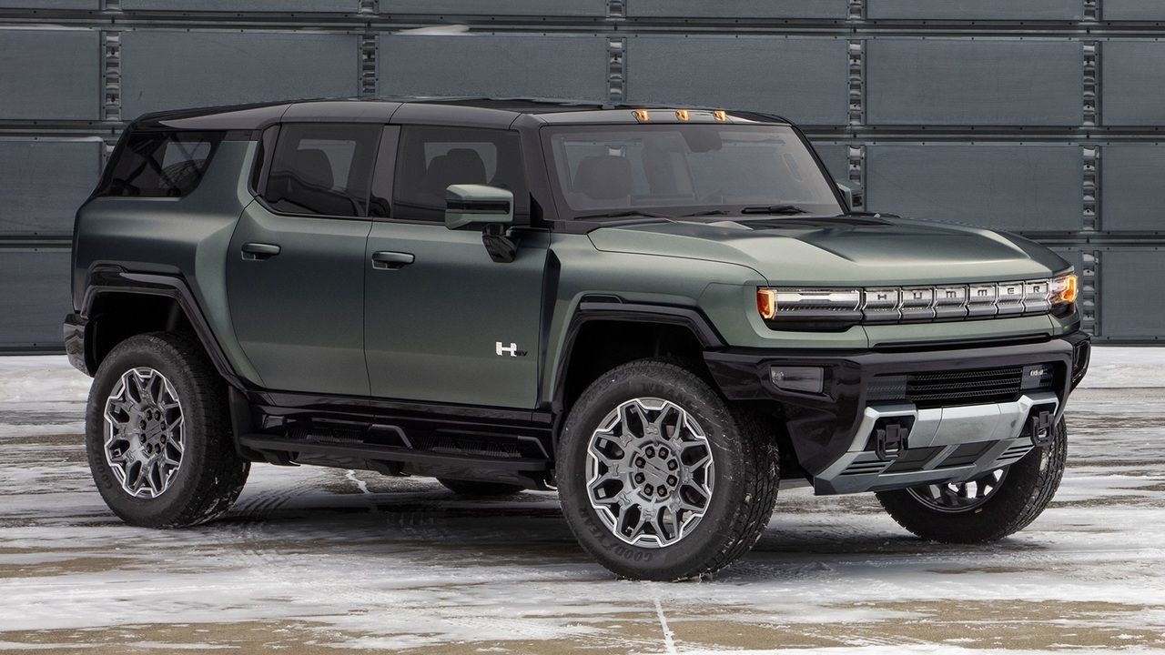 El nuevo GMC Hummer EV SUV 2024 en detalle en sus primeros vídeos