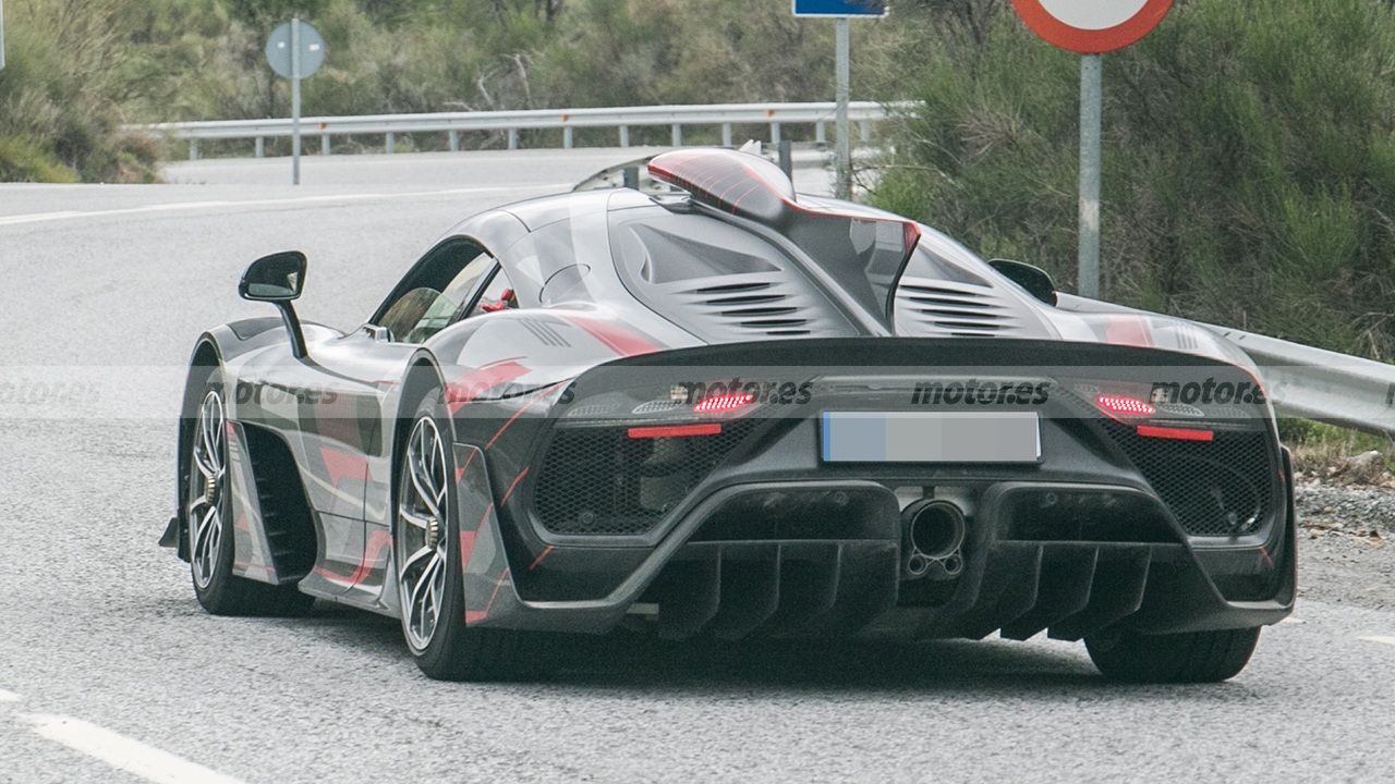 Mercedes-AMG ONE - foto espía posterior