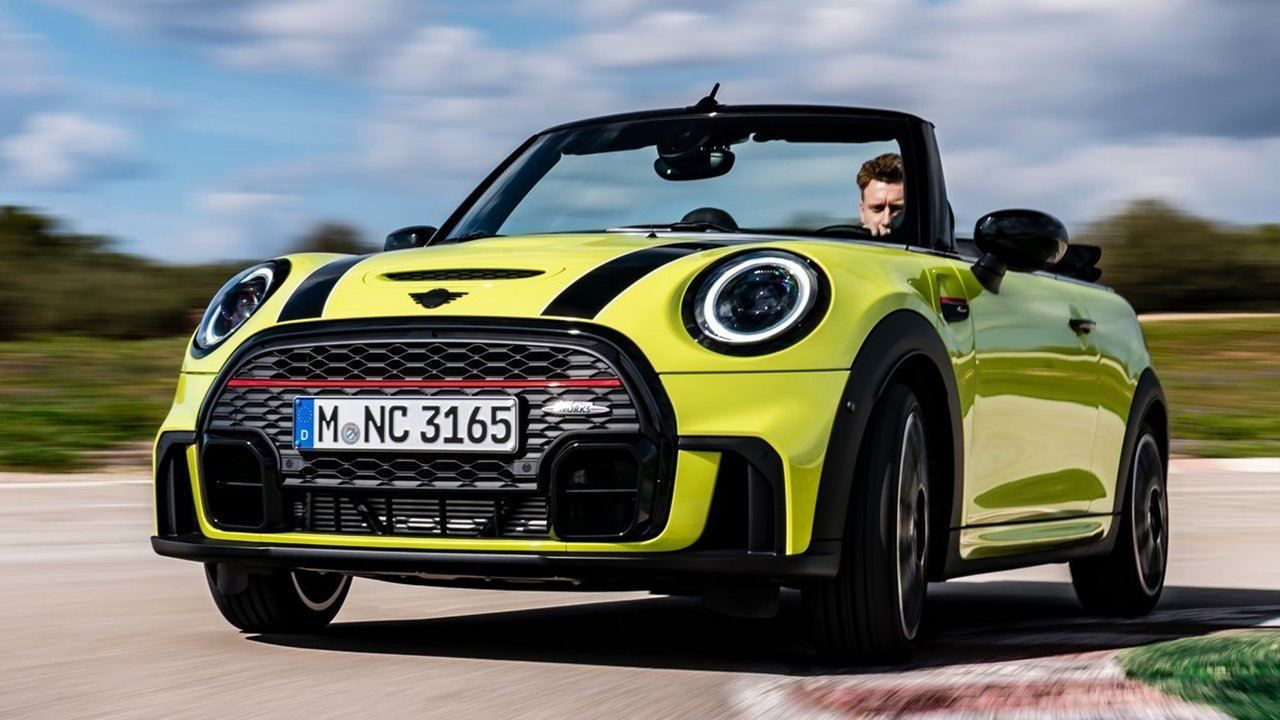 MINI John Cooper Works Cabrio 2022, el pequeño descapotable estrena novedades