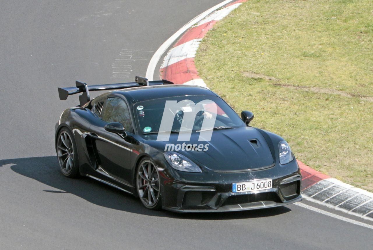 Escucha el rugido del nuevo Porsche 718 Cayman GT4 RS definitivo en Nürburgring