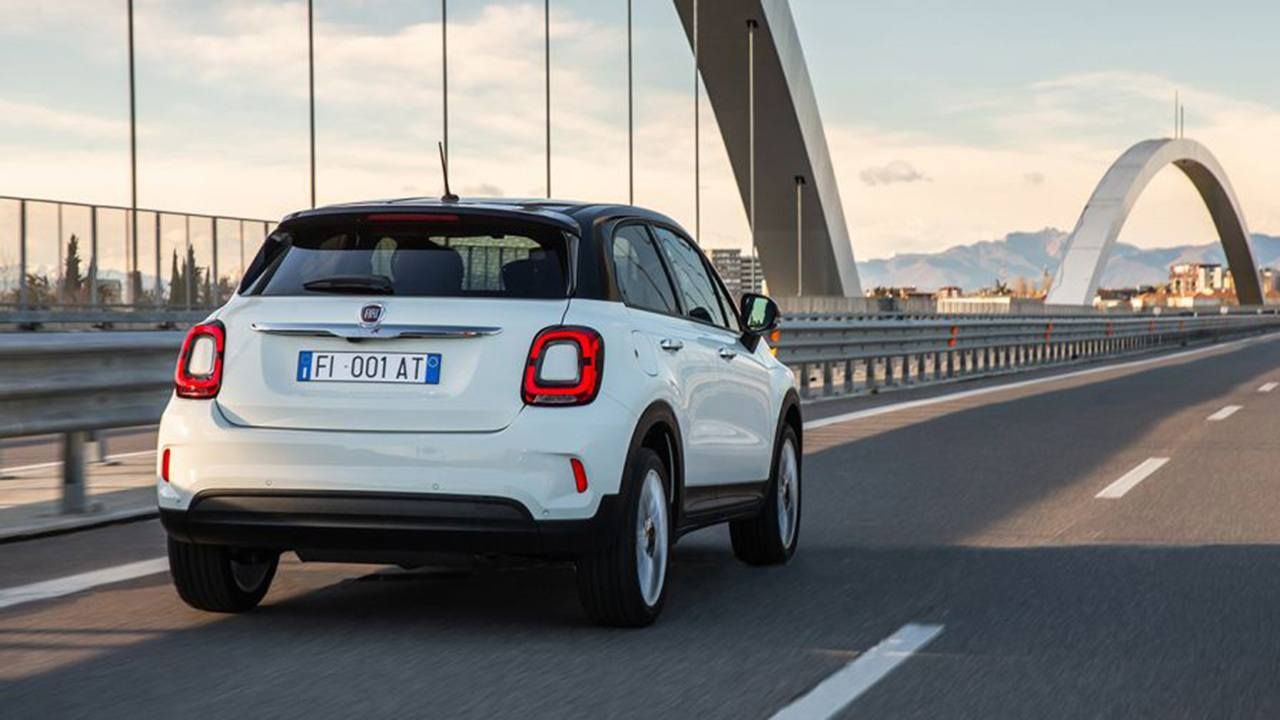 FIAT 500X Hey Google - posterior