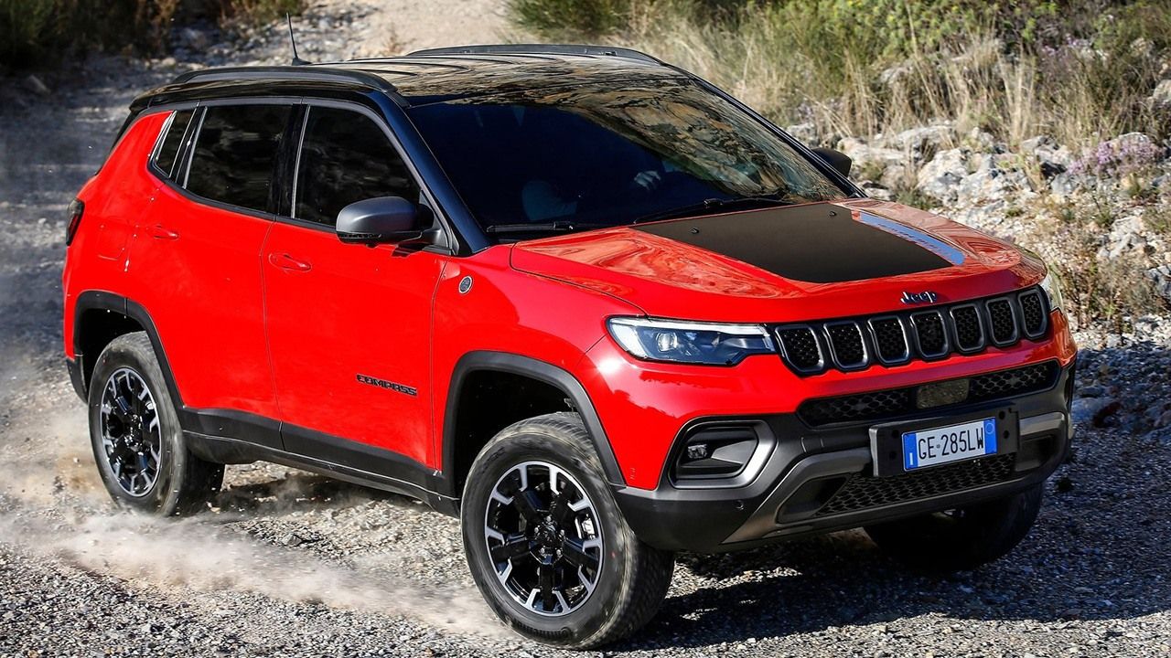 El nuevo Jeep Compass ya tiene precios en España, ¡variante híbrida incluida!