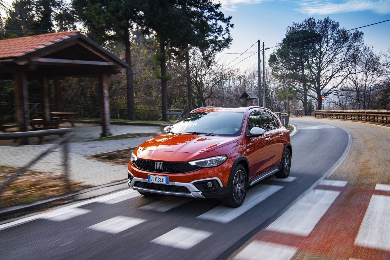 Prueba FIAT Tipo Cross 2021, fiel a sus principios